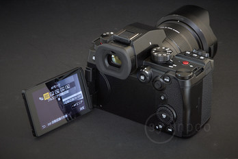パナソニック Panasonic LUMIX G9 PRO II DC-G9M2 ／ 三重